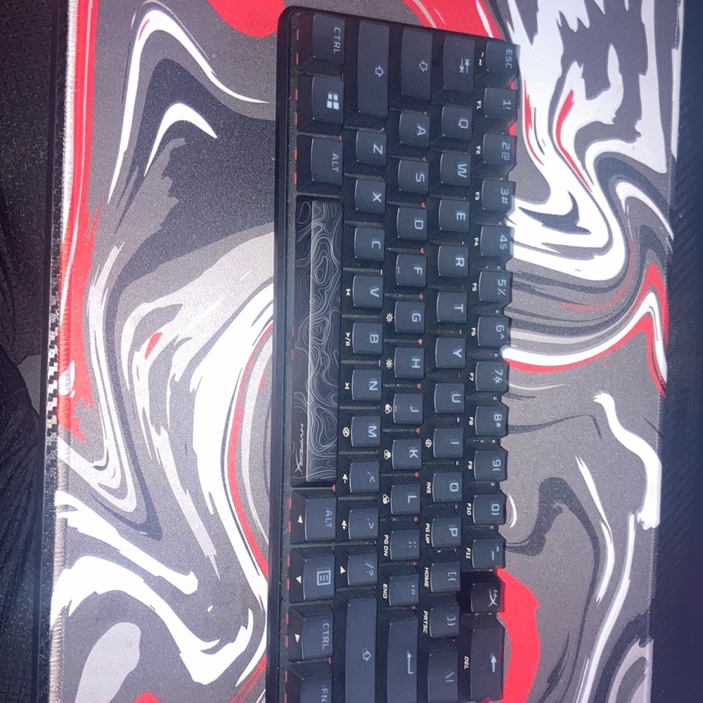 Hyperx alloy origins 60 red switches 60% keyboard